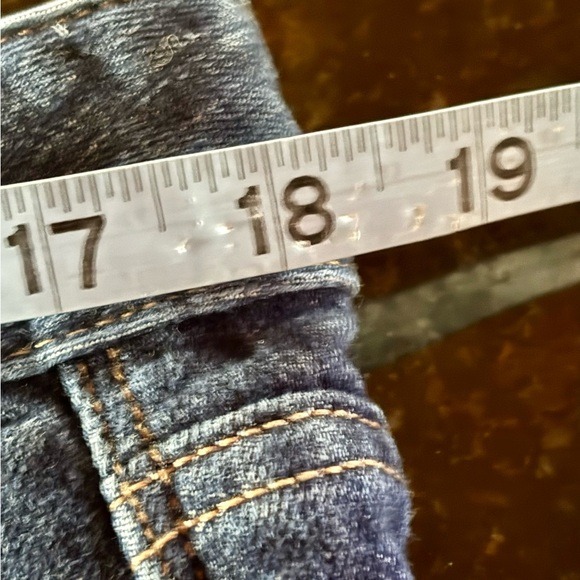 ⭐️Gap 1969 Real Straight Jeans⭐️ - Picture 9 of 11